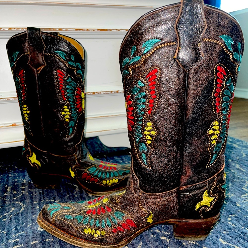 Beautiful Corral Boots!!!